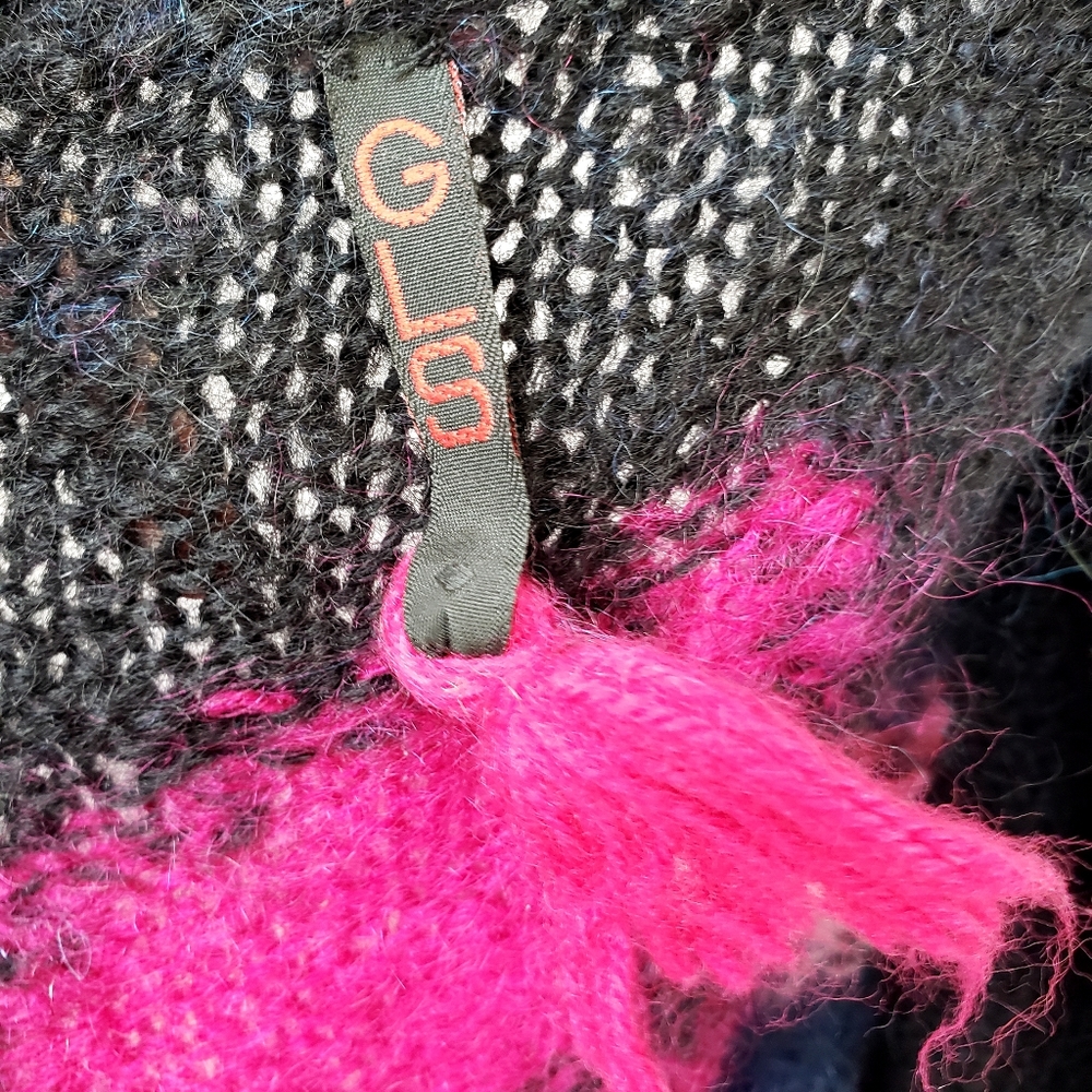Designer Sweater - Picture 8 of 8